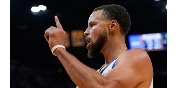 La comprensión más profunda del baloncesto por parte de Stephen Curry La comprensión más profunda del baloncesto por parte de Stephen Curry